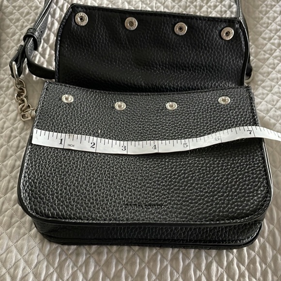 Crossbody Removable Cover with Studded & Quilted Covers. - Picture 6 of 9
